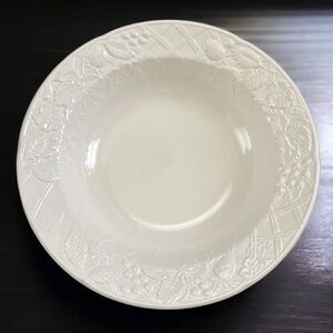 Mikasa English Countryside White 10” Round Vegetable Serving Bowl DISCONTINUED